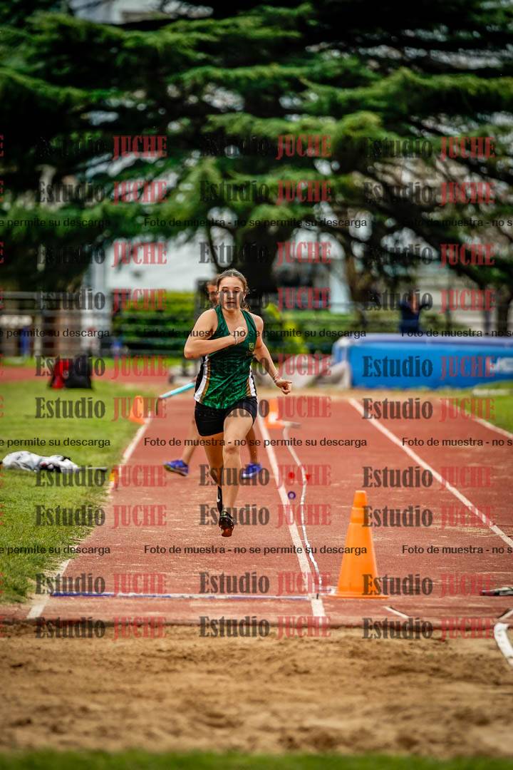Fotos del salto en largo de mujeres - hexatlón 4