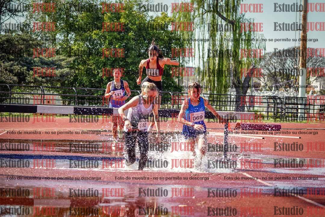 Fotos de los 1500 m con obstáculos de mujeres