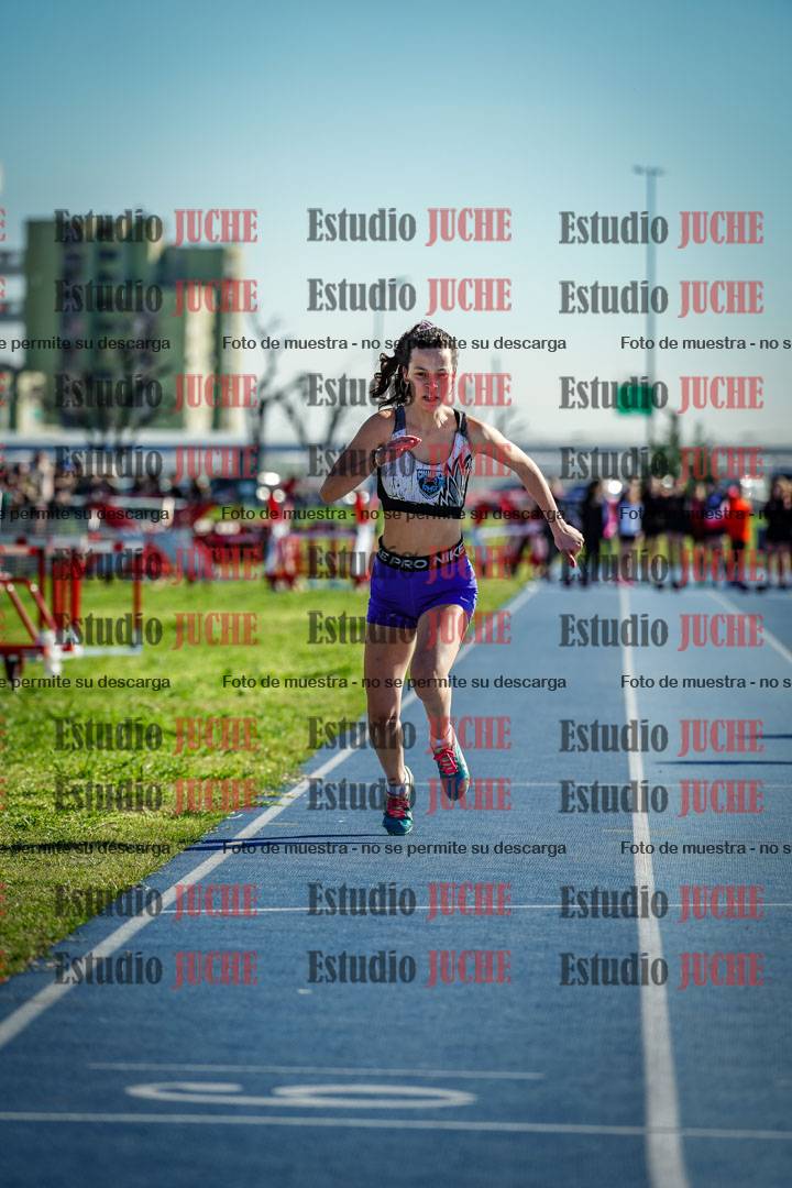 Fotos de los 80 m llanos de mujeres - U14