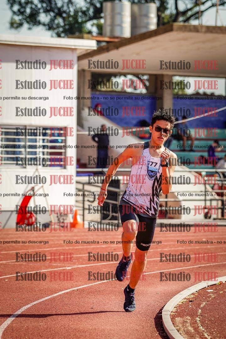Fotos de los 600 m llanos de varones - U16