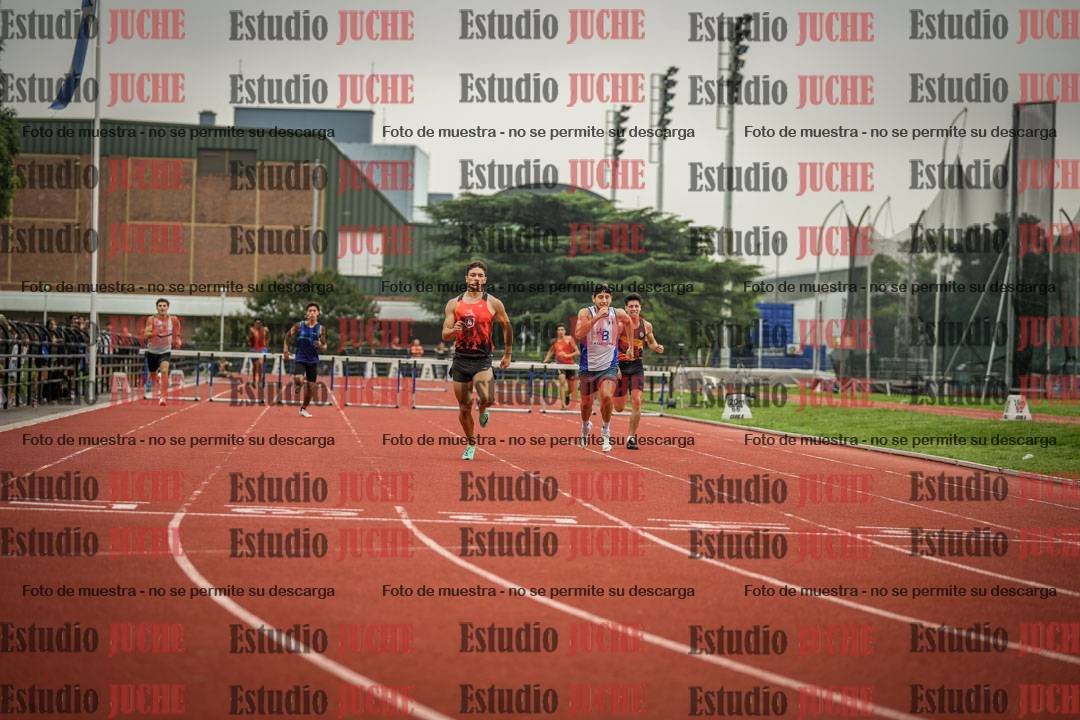 Fotos de los 400 m con vallas de varones
