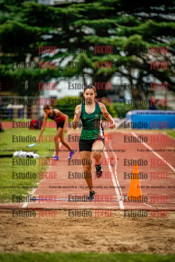 Fotos del salto en largo de mujeres - hexatlón 4