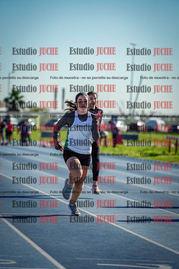 Fotos de los 80 m llanos de mujeres - U14