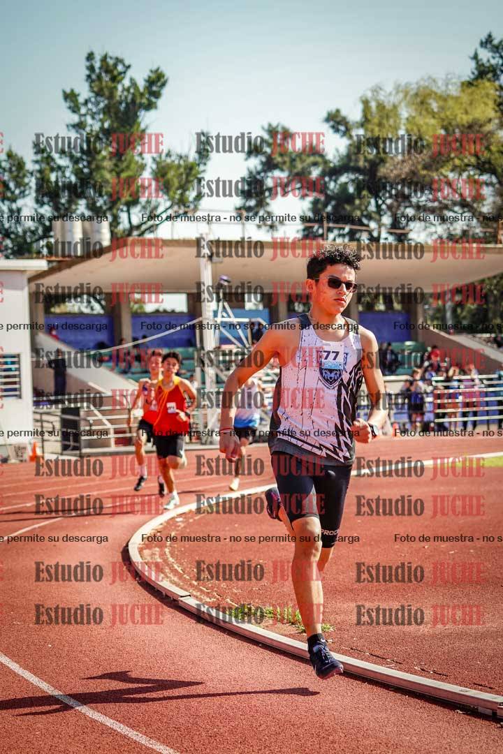 Fotos de los 600 m llanos de varones - U16