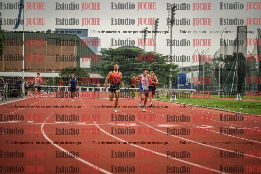Fotos de los 400 m con vallas de varones