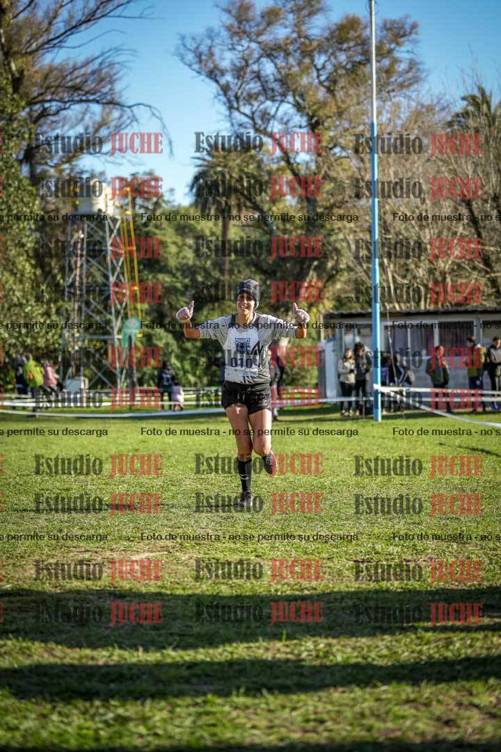 Fotos de la llegada del cross de 4000 m - mujeres