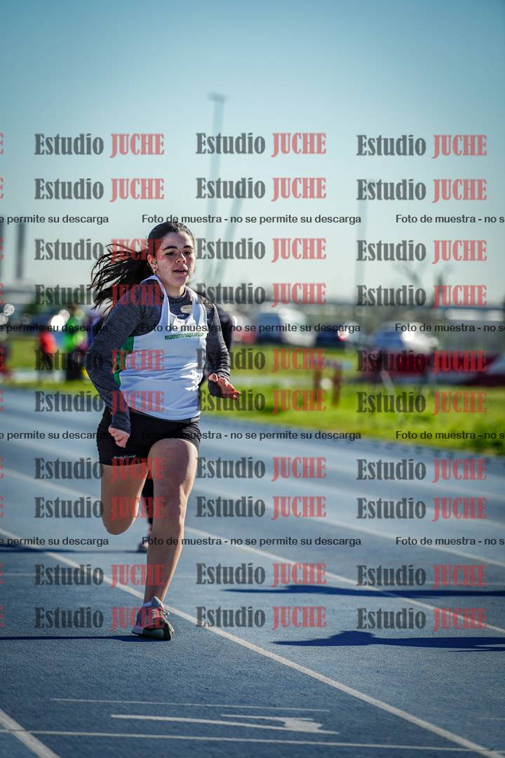 Fotos de los 80 m llanos de mujeres - U14
