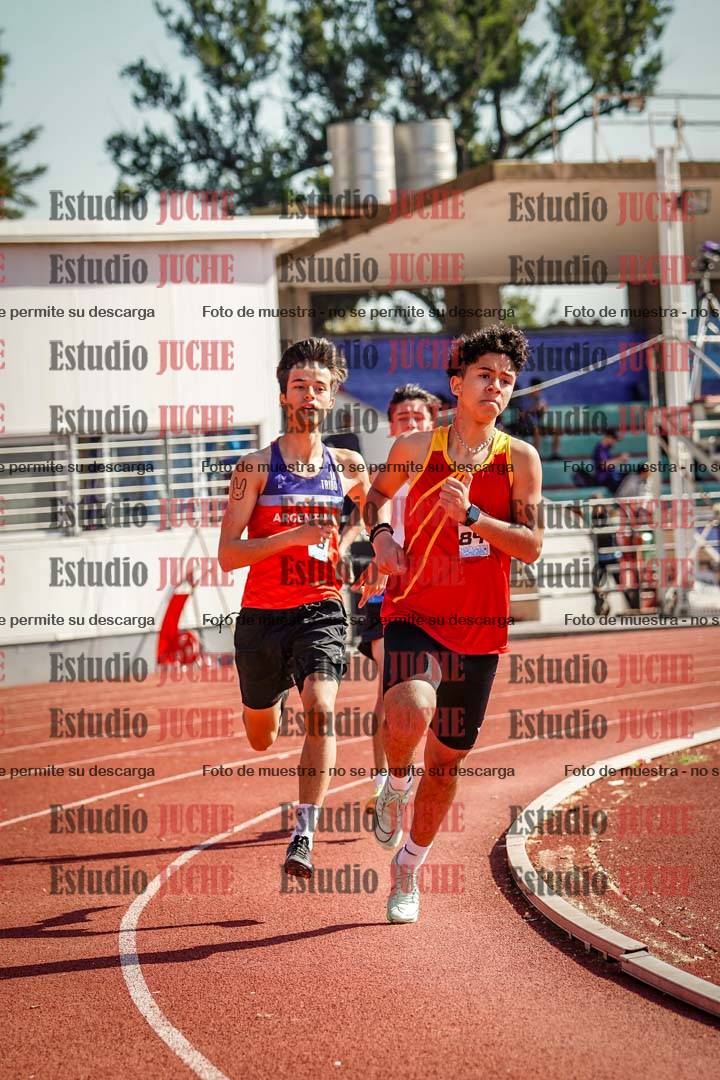 Fotos de los 600 m llanos de varones - U16