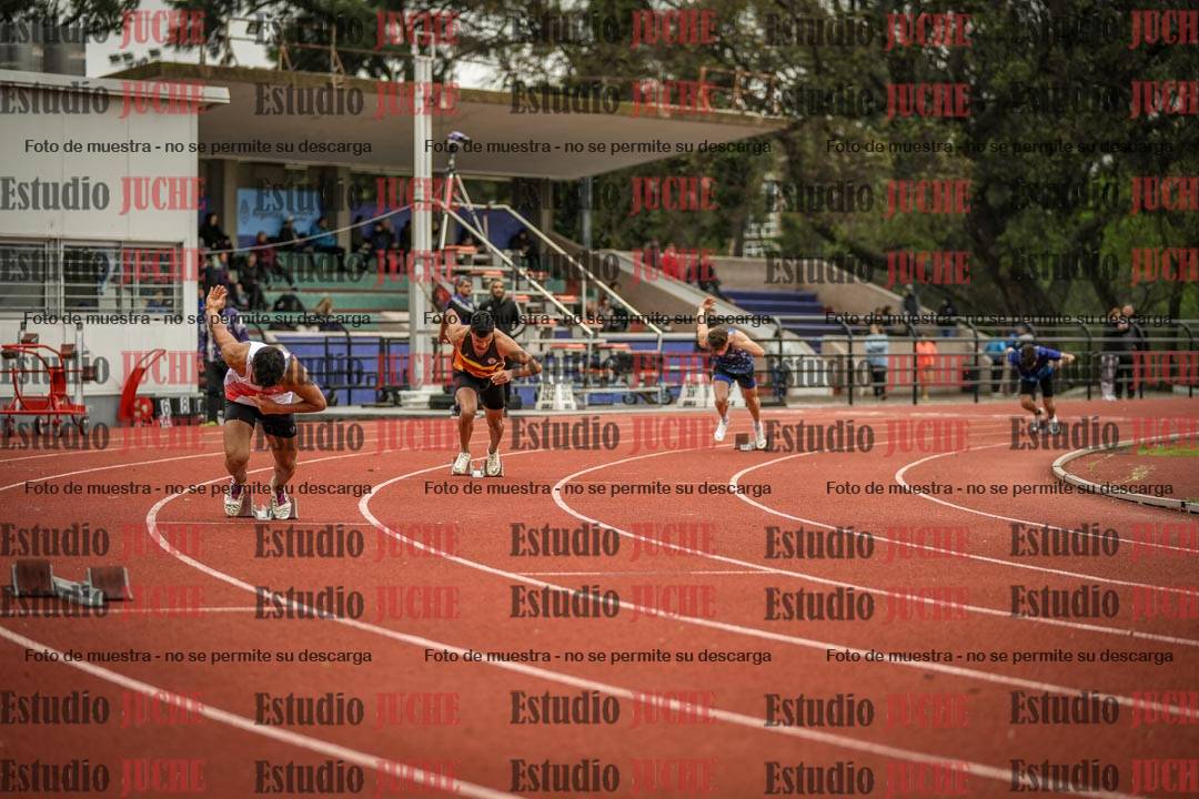 Fotos de los 400 m con vallas de varones