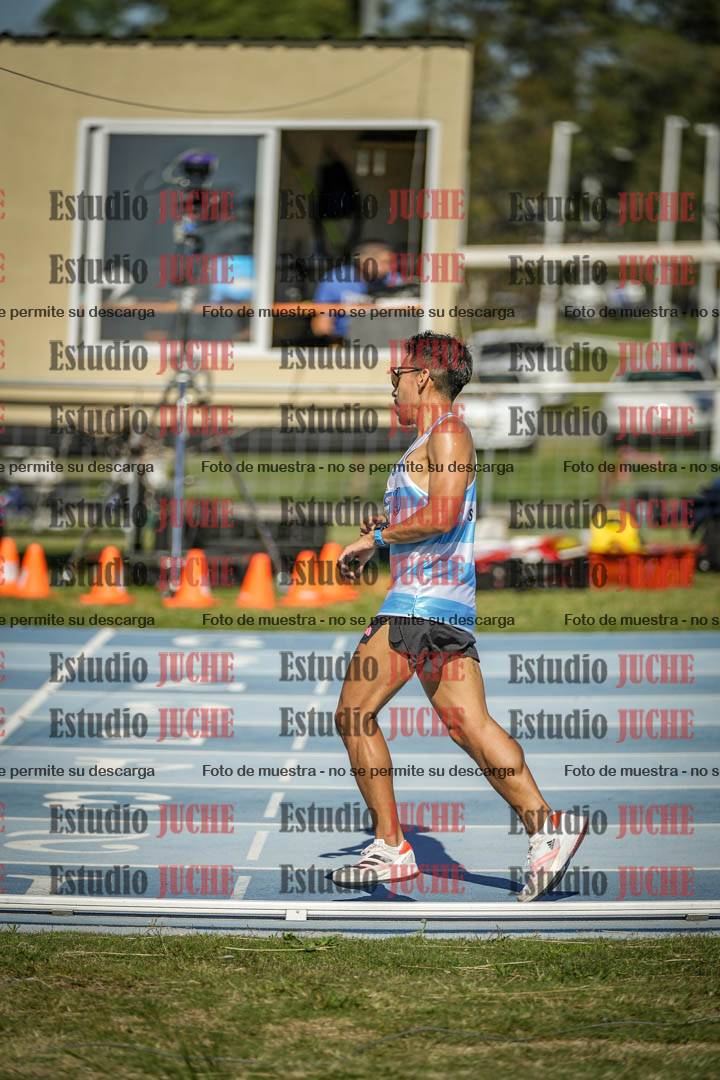 Fotos de los 5000 m de mujeres y varones - serie 1