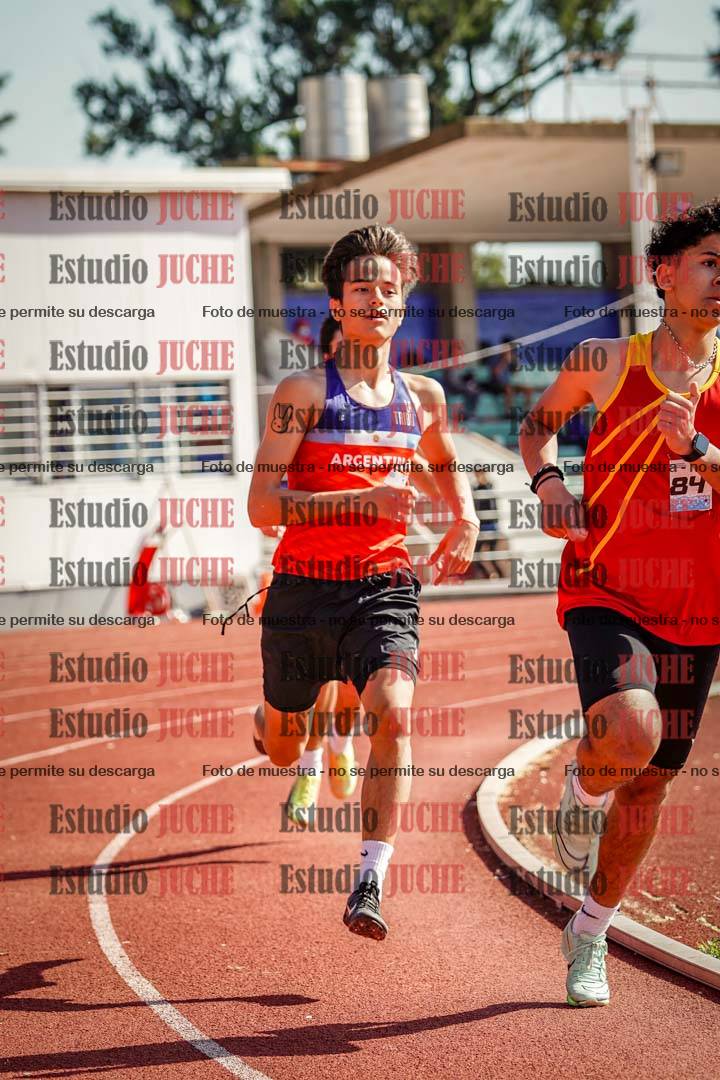Fotos de los 600 m llanos de varones - U16