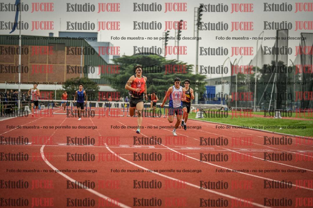 Fotos de los 400 m con vallas de varones