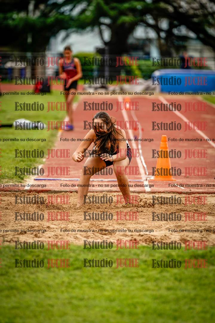 Fotos del salto en largo de mujeres - hexatlón 4