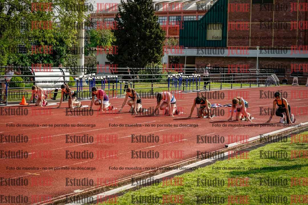 Fotos de los 80 m con vallas de mujeres