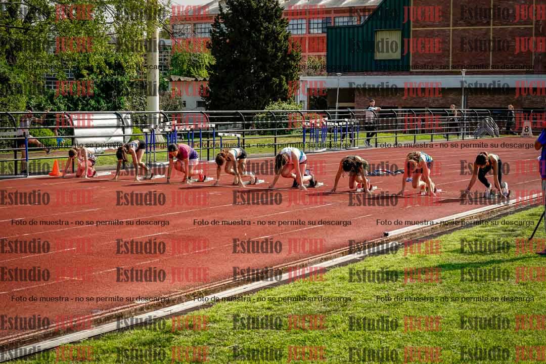 Fotos de los 80 m con vallas de mujeres