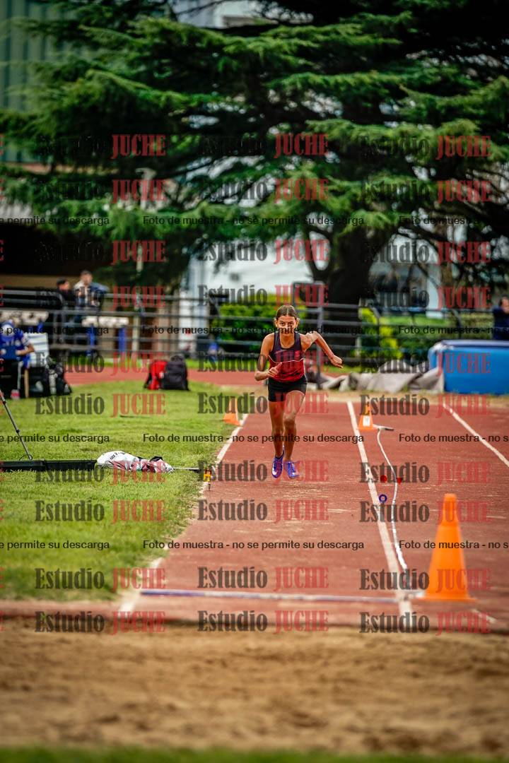 Fotos del salto en largo de mujeres - hexatlón 4
