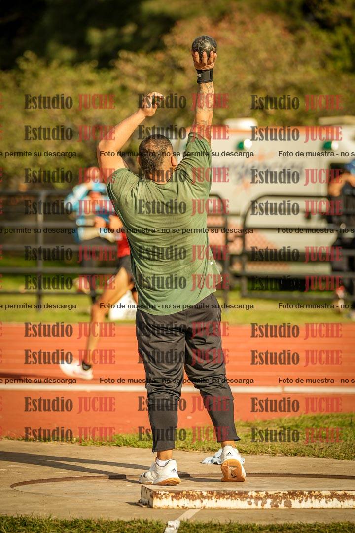 Fotos del lanzamiento de bala de varones