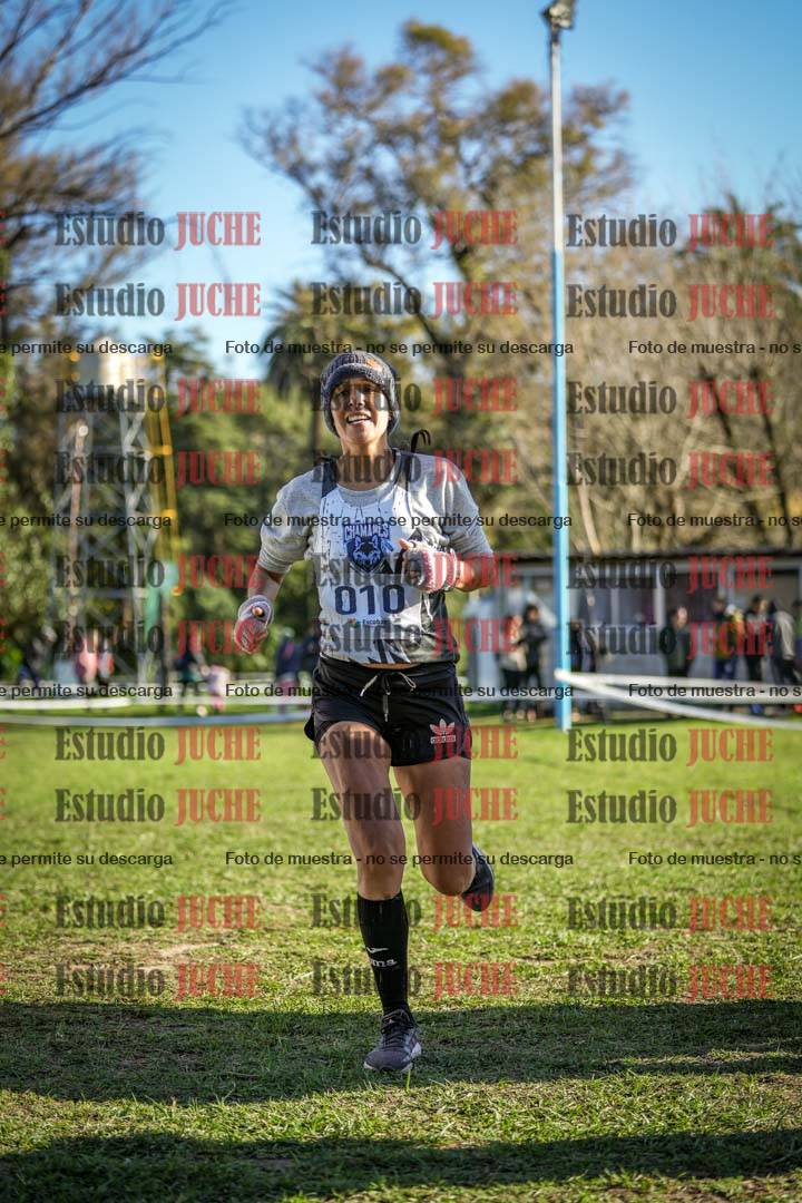 Fotos de la llegada del cross de 4000 m - mujeres
