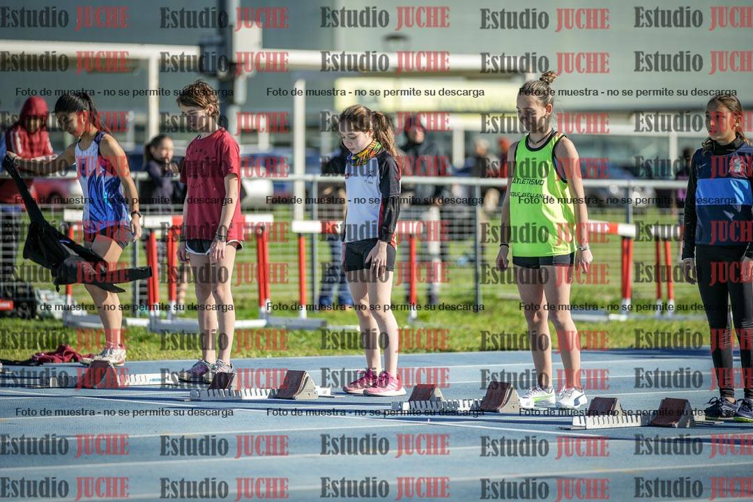 Fotos de los 80 m llanos de mujeres - U14