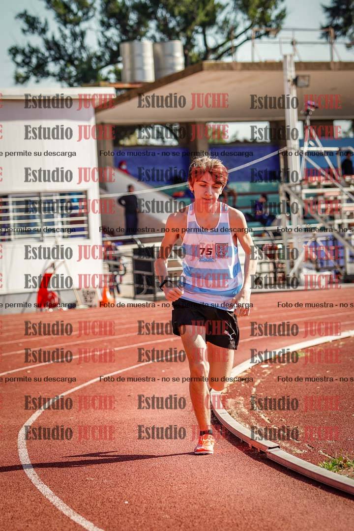 Fotos de los 600 m llanos de varones - U16