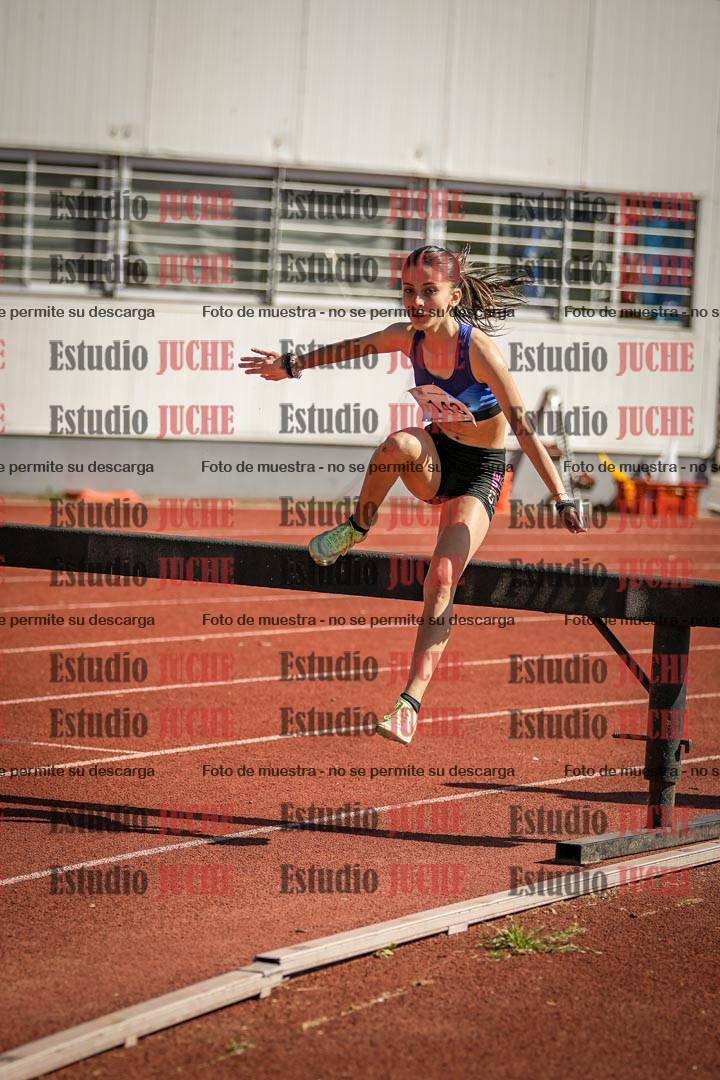 Fotos de los 1500 m con obstáculos de mujeres