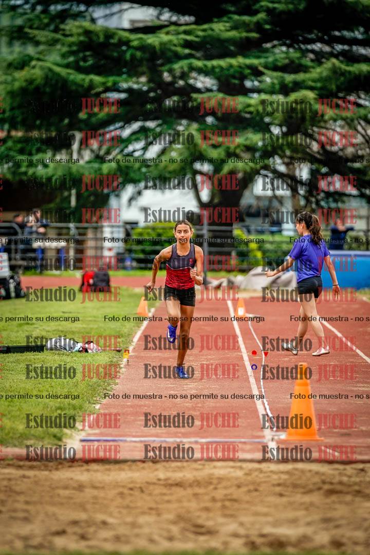 Fotos del salto en largo de mujeres - hexatlón 4