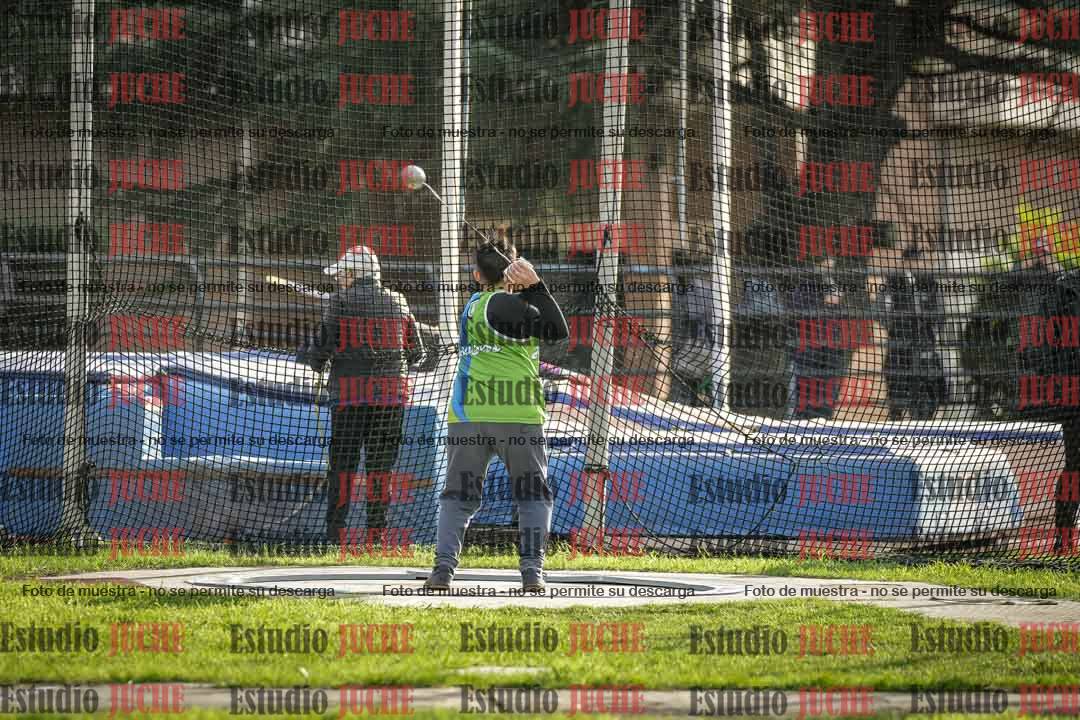 Fotos del lanzamiento de martillo de varones