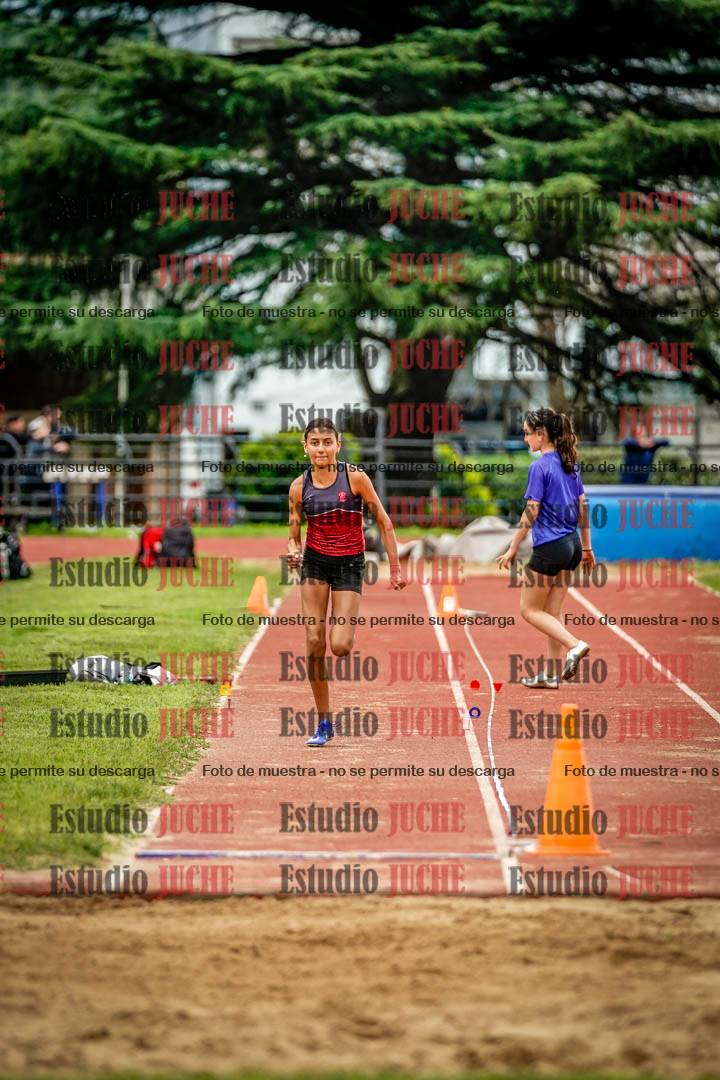 Fotos del salto en largo de mujeres - hexatlón 4