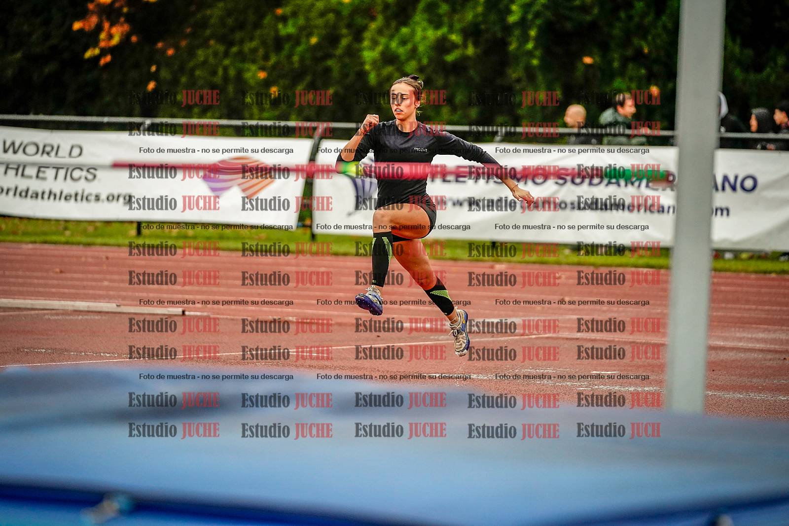 Fotos del salto en alto de mujeres - heptatlón 2