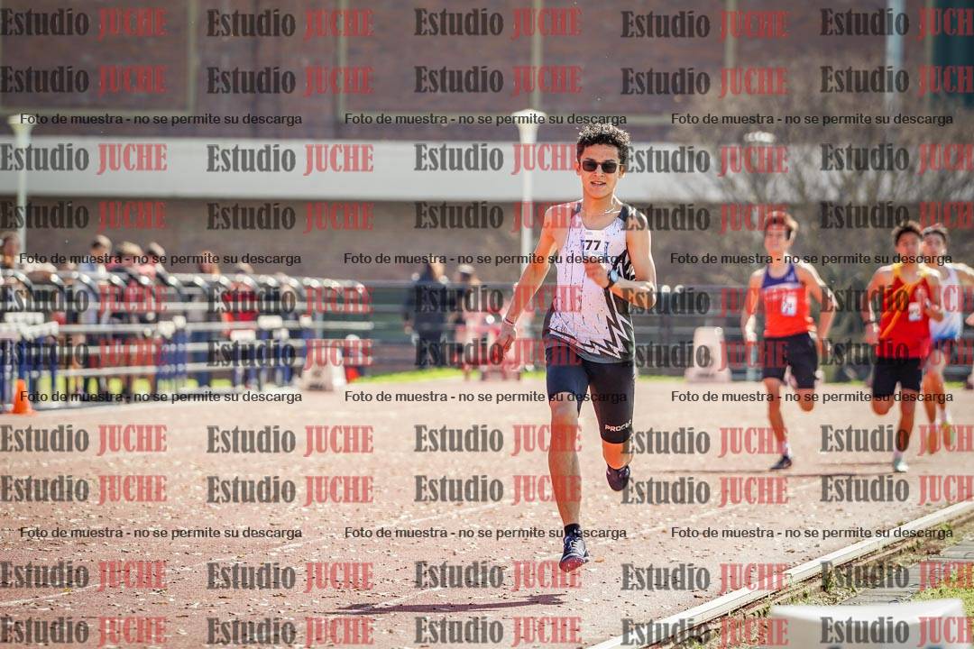 Fotos de los 600 m llanos de varones - U16