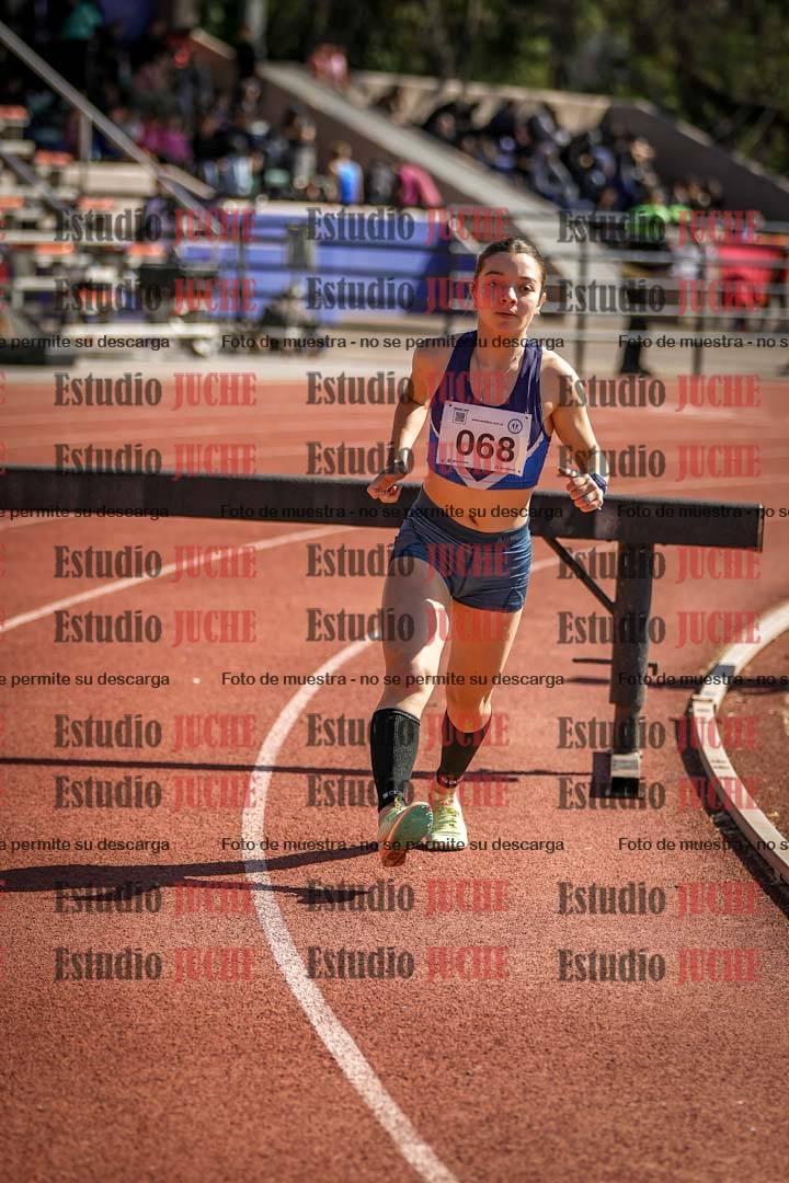 Fotos de los 1500 m con obstáculos de mujeres
