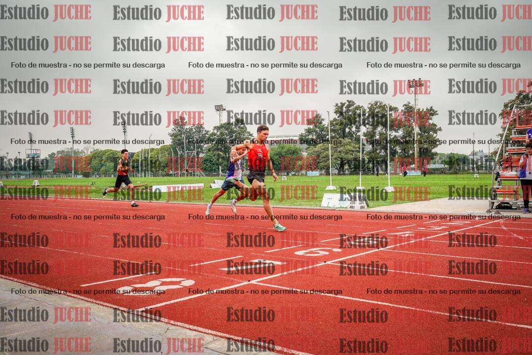 Fotos de los 400 m con vallas de varones