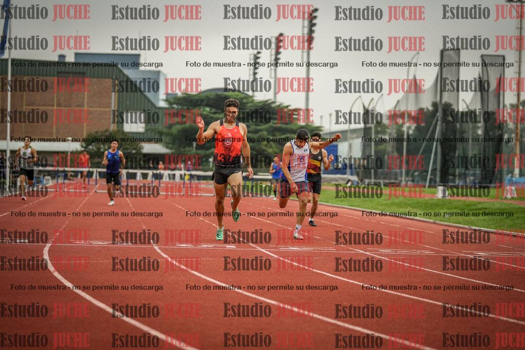 Fotos de los 400 m con vallas de varones