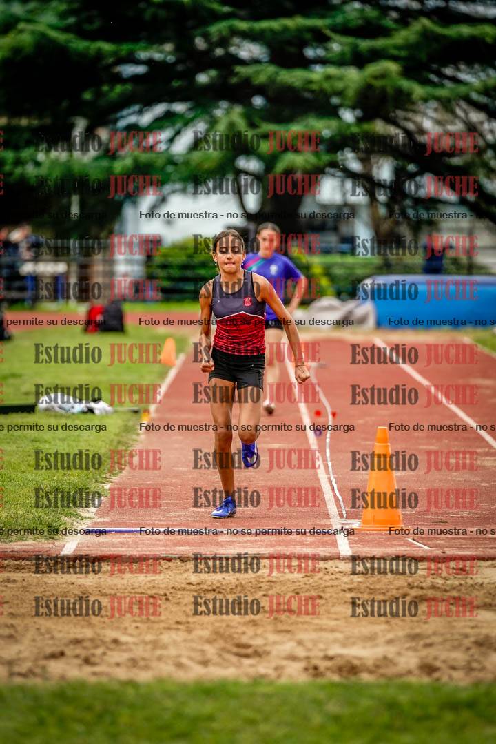 Fotos del salto en largo de mujeres - hexatlón 4