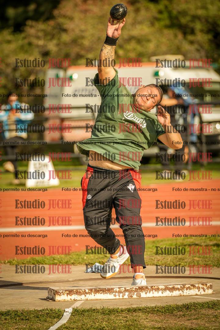 Fotos del lanzamiento de bala de varones