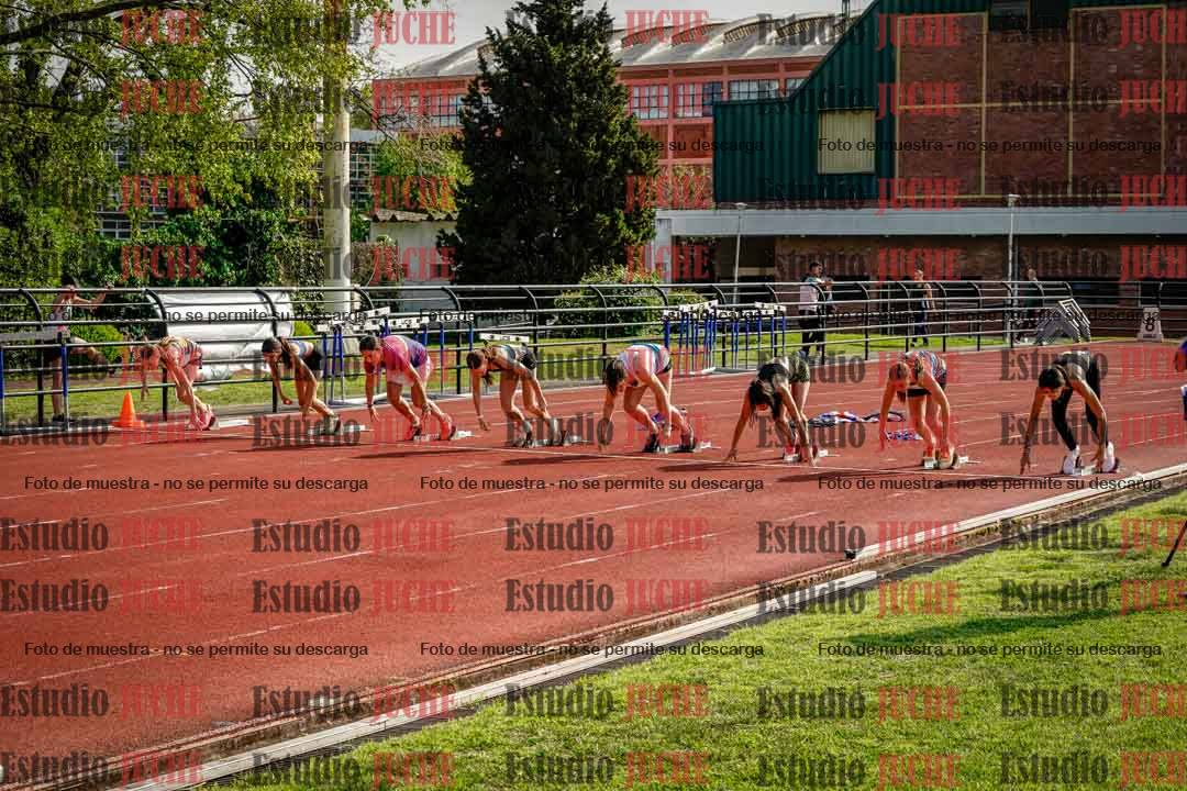 Fotos de los 80 m con vallas de mujeres