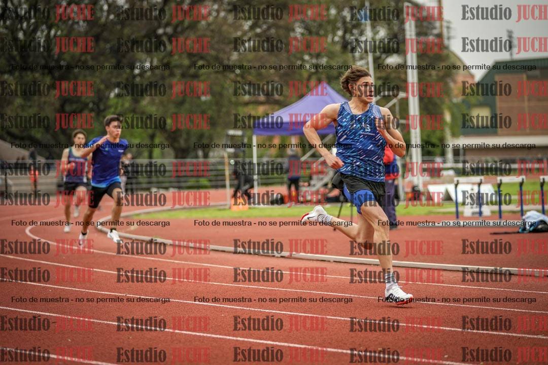 Fotos de los 400 m con vallas de varones