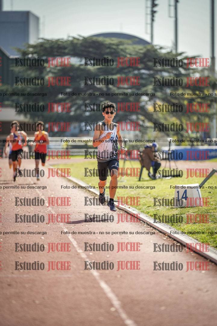 Fotos de los 600 m llanos de varones - U16
