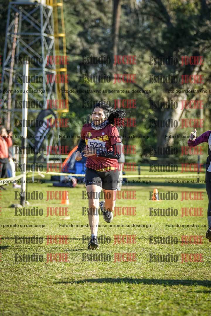 Fotos de la llegada del cross de 4000 m - mujeres