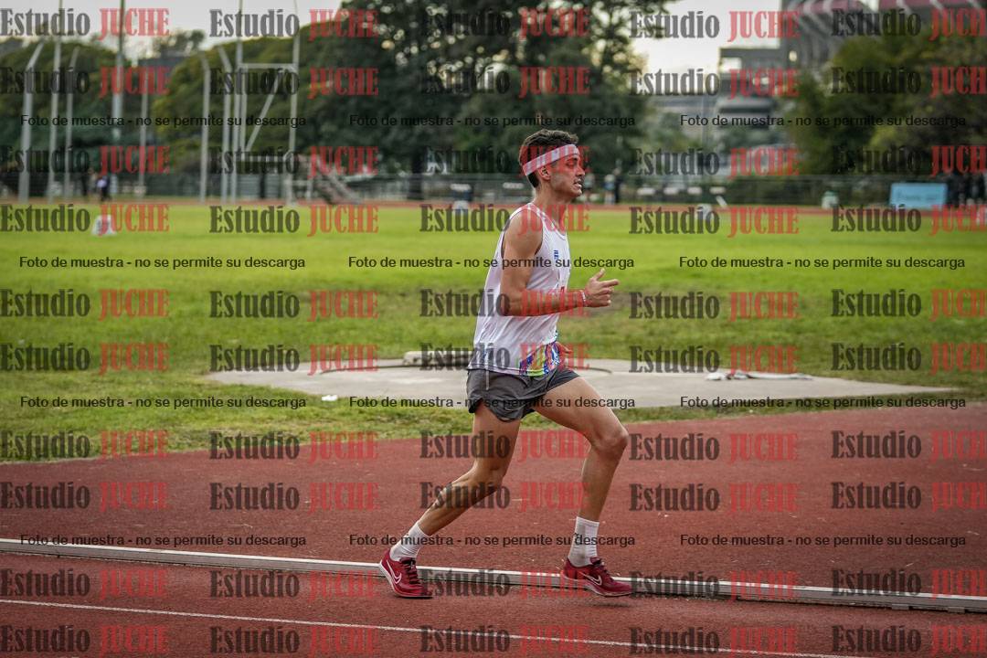 Fotos de los 3000 m con obstáculos de varones