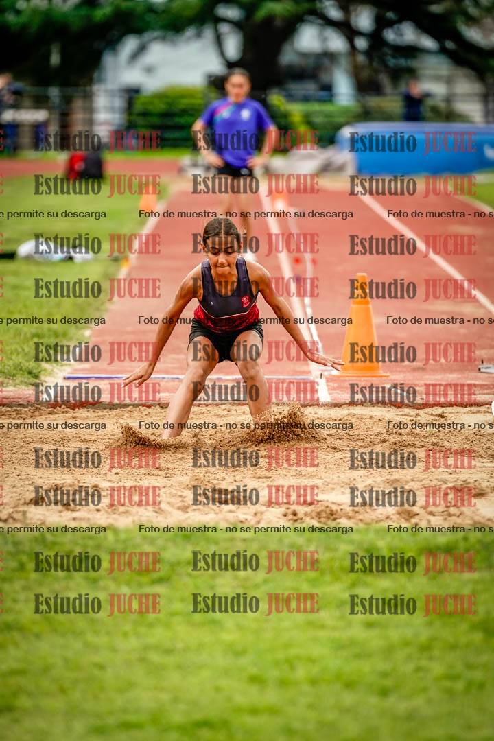 Fotos del salto en largo de mujeres - hexatlón 4