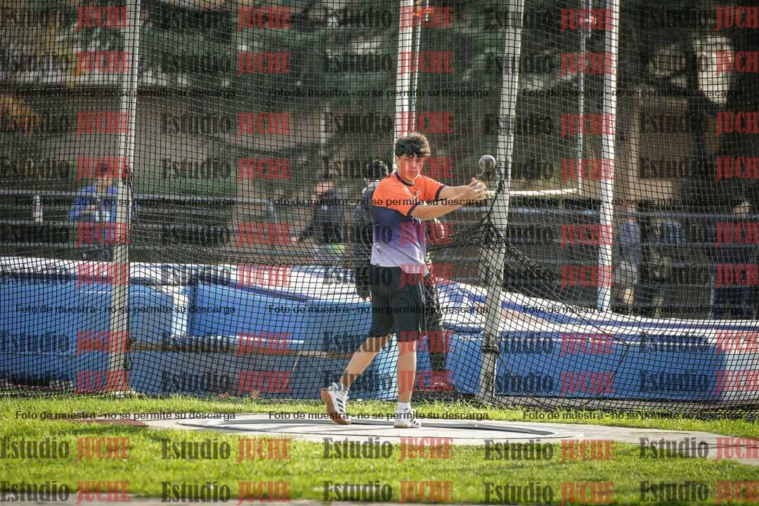 Fotos del lanzamiento de martillo de varones