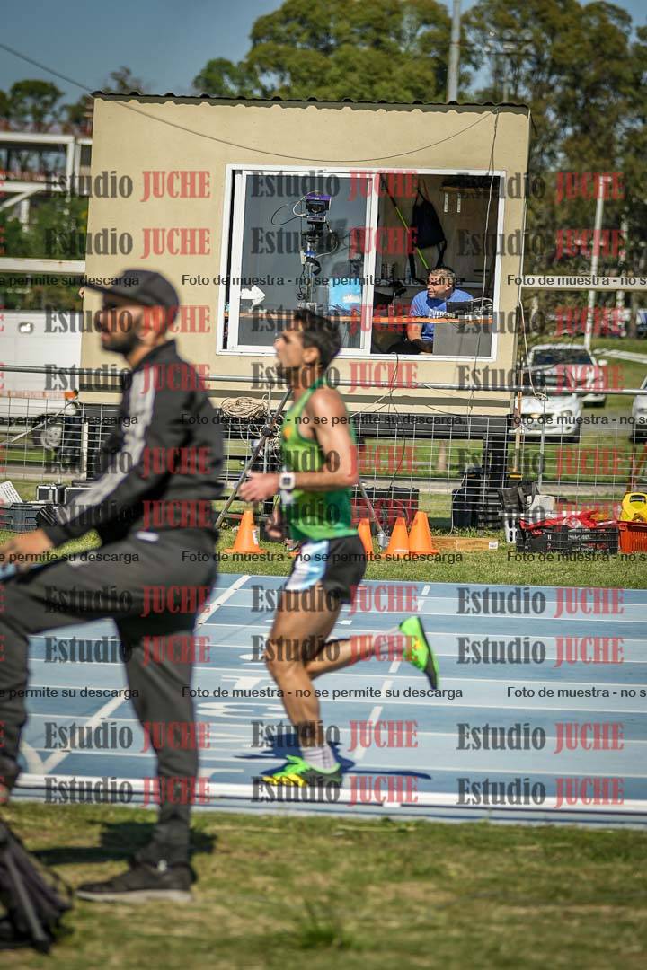 Fotos de los 5000 m de mujeres y varones - serie 1