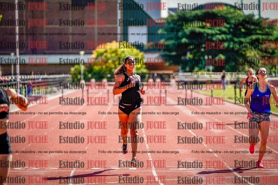 Fotos de los 400 m con vallas de mujeres