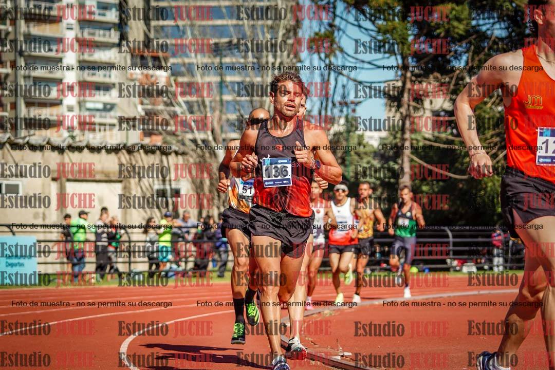 Fotos de los 10.000 m de varones - serie 1
