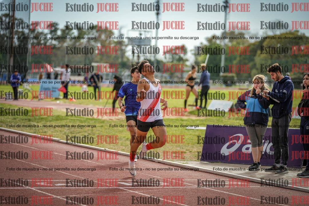 Fotos de los 400 m con vallas de varones