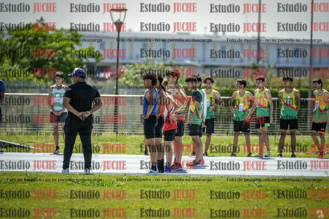 Fotos de los 600 m llanos de varones