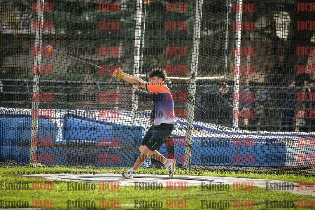 Fotos del lanzamiento de martillo de varones