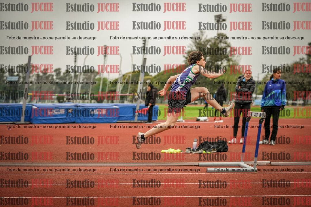 Fotos de los 400 m con vallas de varones