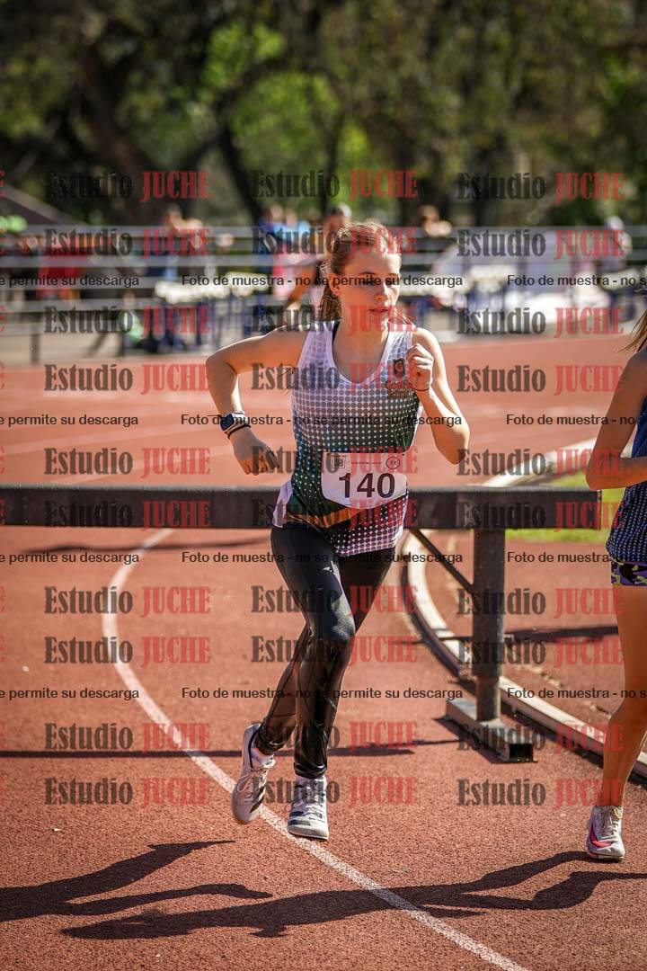 Fotos de los 1500 m con obstáculos de mujeres